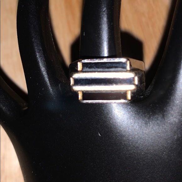 Ring - Picture 3 of 4